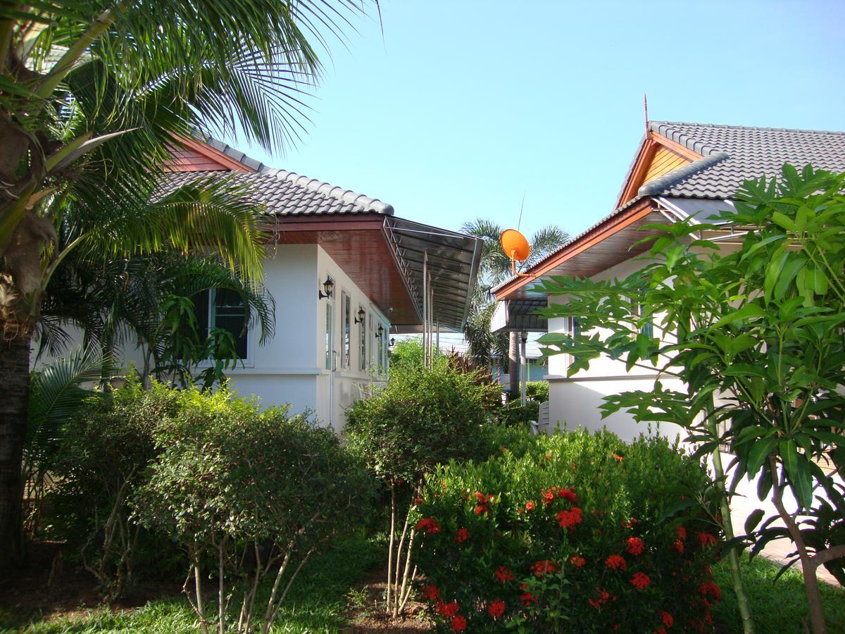 Nuch'S Apple Guest House Si Bun Ruang Esterno foto
