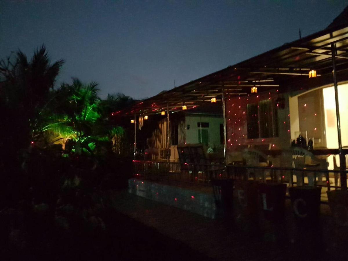 Nuch'S Apple Guest House Si Bun Ruang Esterno foto